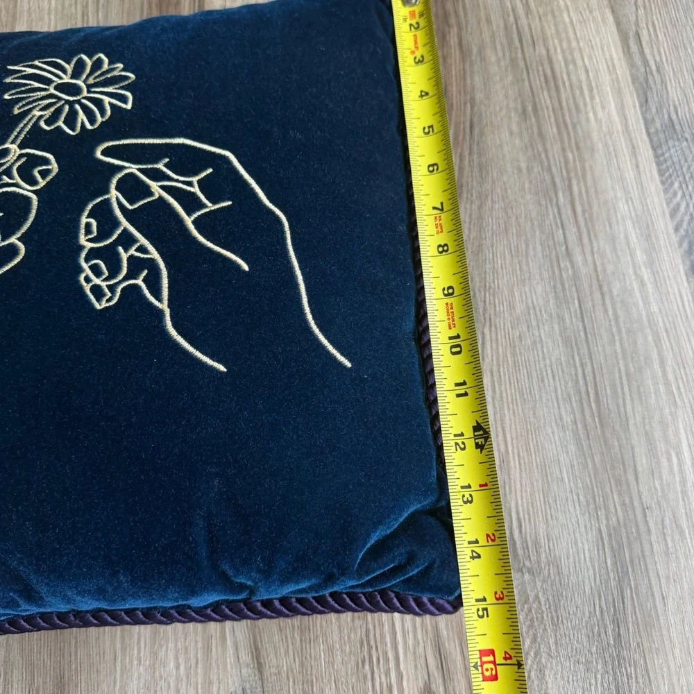 Pottery Barn Navy Blue Velvet Embroidered Hands Daisy Throw Pillow Gold Trim 15